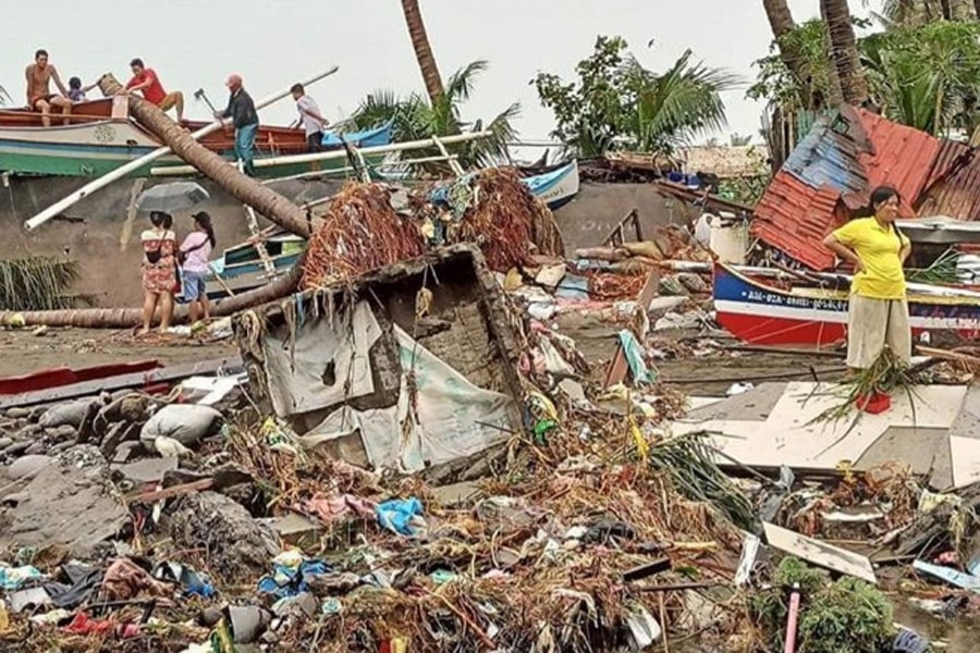 Nha cua bi hu hai do mua lu min - Số người thiệt mạng do mưa lũ tại Philippines tiếp tục tăng