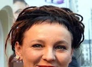 Olga Tokarczuk – nhà văn Ba Lan thứ sáu, và là nữ nhà văn thứ hai của Ba Lan đoạt giải Nobel văn học