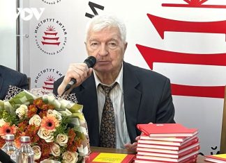 'Ký ức 65 năm cùng Việt Nam' của nhà Việt Nam học Evgeny Kobelev