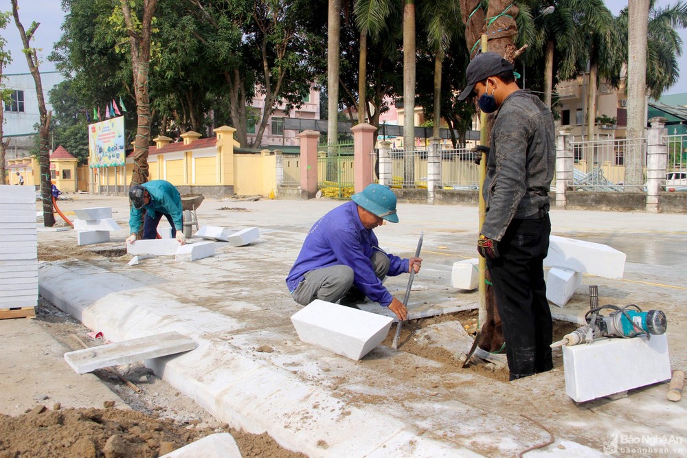 Thành phố Vinh cải tạo vỉa hè.