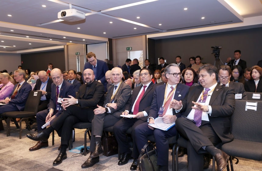 Thủ tướng Phạm Minh Chính và các đại biểu dự Hội nghị Thượng đỉnh kinh doanh ASEAN-EU.