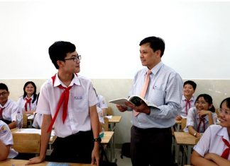 Truyền lửa đam mê môn Lịch sử cho học sinh Truyền lửa đam mê môn Lịch sử cho học sinh