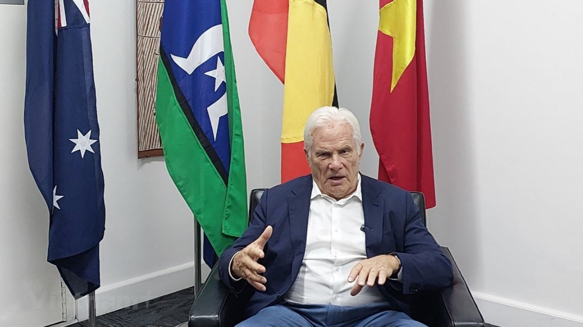 3 min 8 - Cựu Đại sứ Australia: Việt Nam đã thay đổi ngoạn mục sau 40 năm