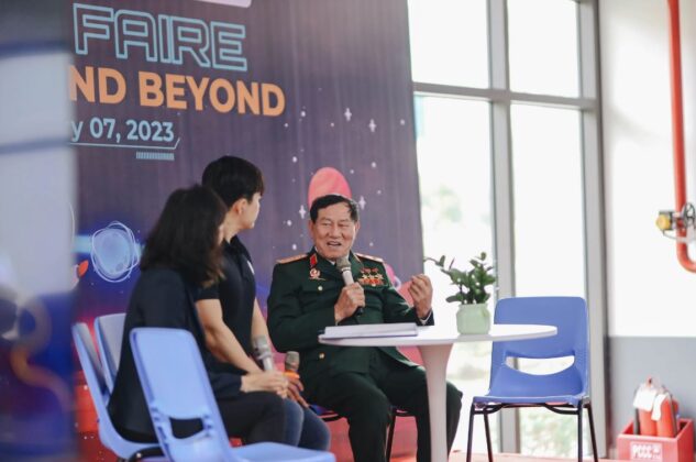 4 min 13 633x420 - Gặp gỡ Trung tướng Phạm Tuân - người Việt Nam đầu tiên bay vào vũ trụ: "Ước mơ là miễn phí nhưng nó phải dựa vào thực lực từng cá nhân"