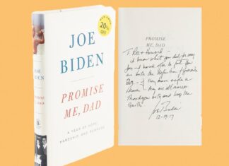 Cuốn hồi ký có chữ ký của Tổng thống Joe Biden trị giá 28.000 USD