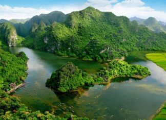 Đặc điểm của khí hậu nhiệt đới gió mùa? Các yếu tố kiểm soát khí hậu nhiệt đới gió mùa?