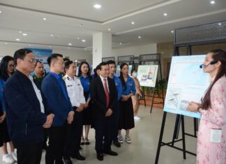 Đà Nẵng: Khai mạc triển lãm 'Tuổi trẻ với biển đảo quê hương'