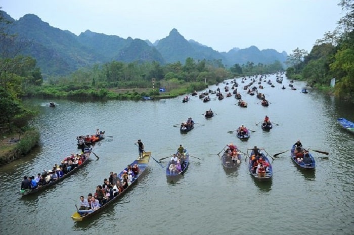 Đầu xuân trảy hội - Tác giả: GS Nguyễn Lân Dũng