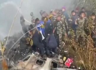 Rơi máy bay chở 72 người ở Nepal