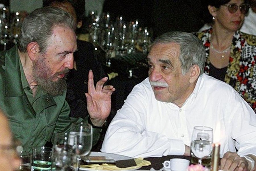 Marquez va lanh tu Cuba Fidel Castro nam 2000 min - Cuộc đời “hiện thực kỳ ảo” của nhà văn Garcia Marquez