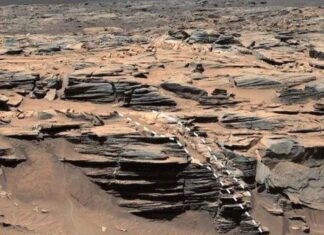 NASA phát hiện mỏ đá quý trên Sao Hỏa, sinh vật ngoài hành tinh đang 'canh giữ'?