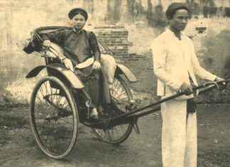 Chiếc xe tay và những phận đời – Nhà văn Nguyễn Ngọc Tiến Chiếc xe tay và những phận đời - Nhà văn Nguyễn Ngọc Tiến