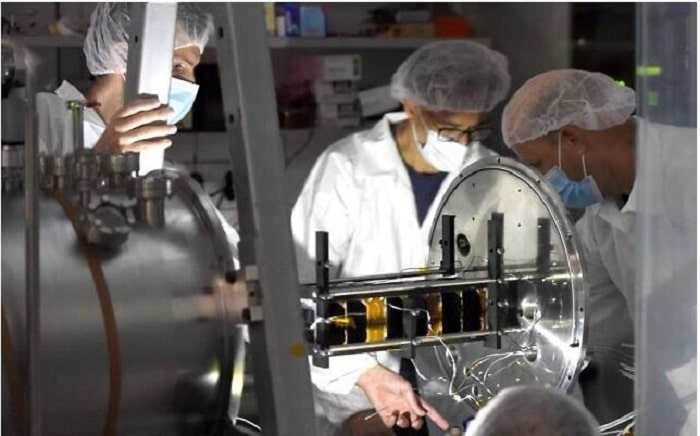 TAU SAT1 min - Vệ tinh nano kích thước 20 cm được phóng vào vũ trụ, liên lạc với mặt đất bằng công nghệ lượng tử