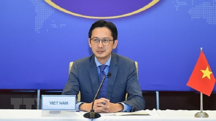 Thứ trưởng Bộ Ngoại giao Đỗ Hùng Việt.