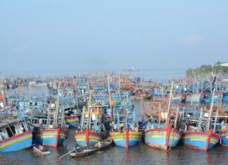 Huy động nguồn lực phát triển kinh tế biển, phấn đấu sớm trở thành trung tâm kinh tế biển quốc gia Huy động nguồn lực phát triển kinh tế biển, phấn đấu sớm trở thành trung tâm kinh tế biển quốc gia