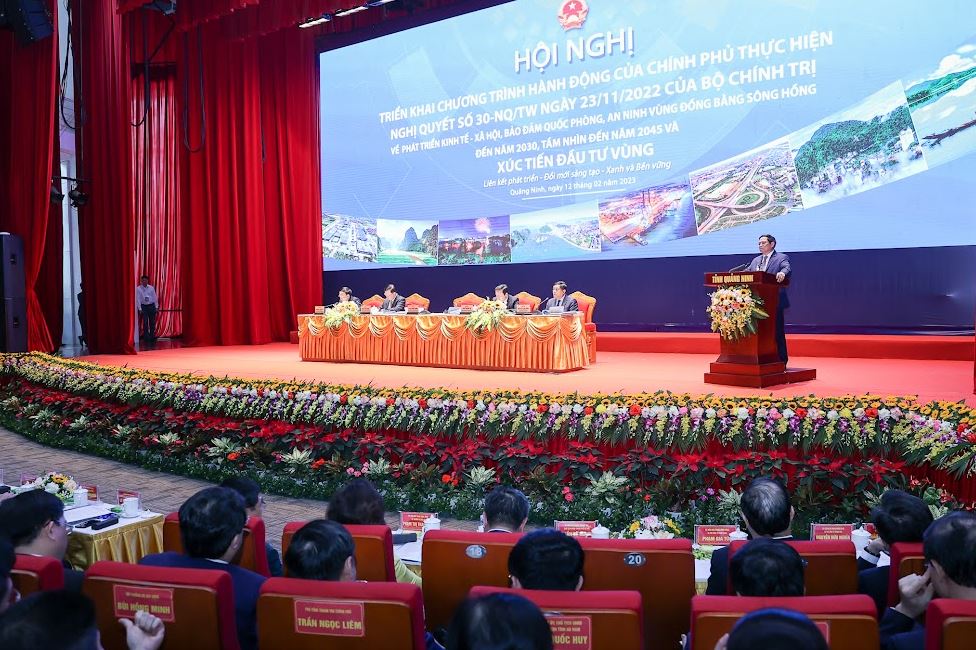 Thủ tướng Phạm Minh Chính nêu rõ Chính phủ đang tiếp tục thực hiện các công việc tiếp theo để phát triển 6 vùng trong cả nước. Điều này đòi hỏi Chính phủ, các bộ ngành, địa phương cùng chung tay làm, khẩn trương, quyết liệt, sát thực tế, khả thi và hiệu quả