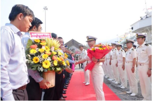 2 min 32 635x420 - Tàu SETTSU của lực lượng bảo vệ bờ biển Nhật Bản tới Đà Nẵng