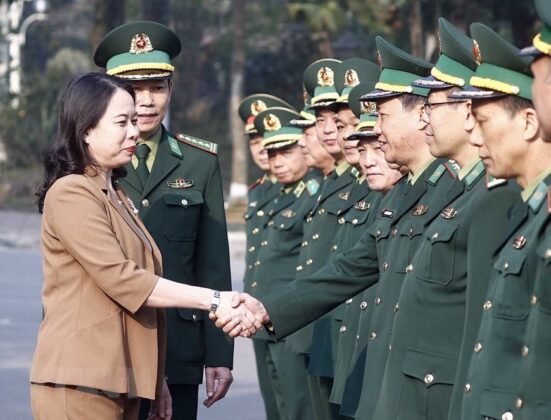 2 min 54 551x420 - Quyền Chủ tịch nước Võ Thị Ánh Xuân thăm Học viện Biên phòng