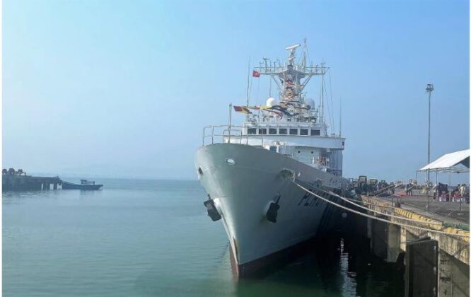 4 min 32 666x420 - Tàu SETTSU của lực lượng bảo vệ bờ biển Nhật Bản tới Đà Nẵng