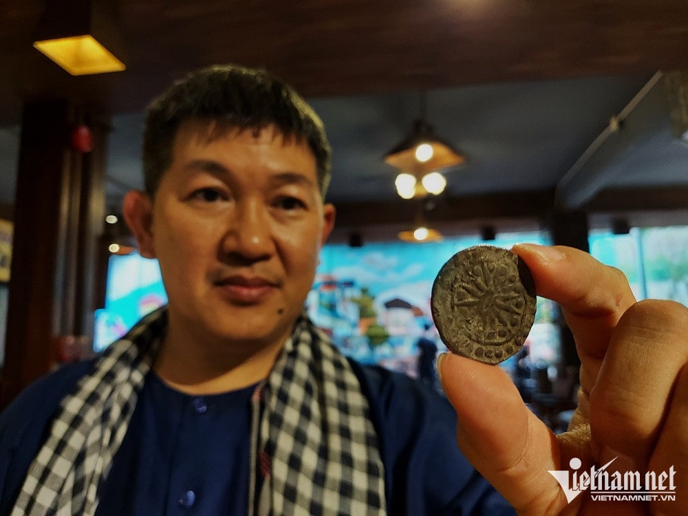 5 min - Đồng xu cổ bị nhấn chìm trong đại hồng thủy, bộ sưu tập tiền xu xuyên thế kỷ
