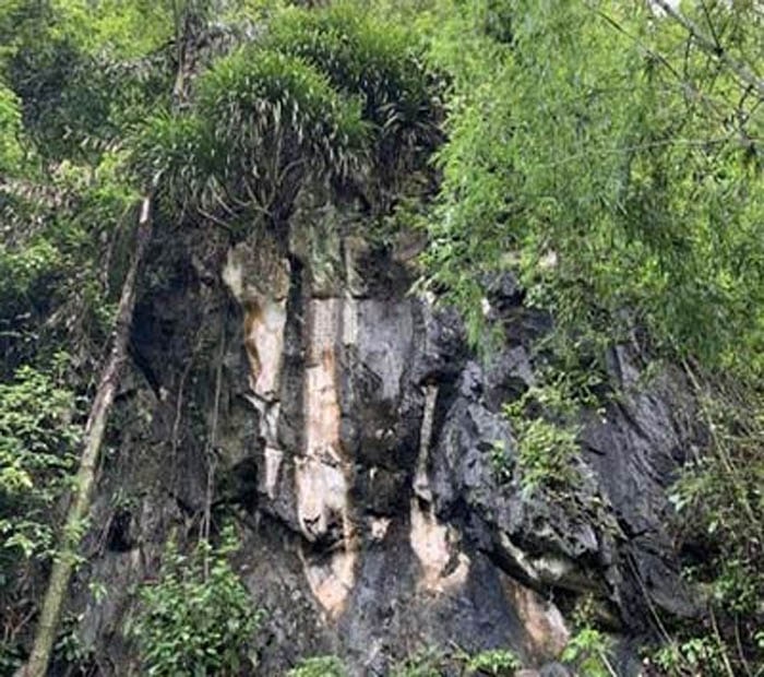 Bao vat Quoc gia Bia Ma nhai Ngu che cua vua Le Thai To min - Bảo vật quốc gia ở Cao Bằng là thứ gì mà vua Lê Thái Tổ để lại trên ngọn núi năm 1431?