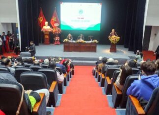 Để có những bài thơ hay… – Tác giả: Phương Bùi Để có những bài thơ hay... - Tác giả: Phương Bùi