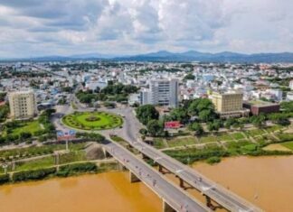 ‘Kon Tum sẽ trở thành điểm trung chuyển quan trọng, kết nối liên vùng’ 'Kon Tum sẽ trở thành điểm trung chuyển quan trọng, kết nối liên vùng'