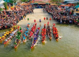 Lễ hội Cầu ngư 3 năm một lần được tổ chức tại Huế Lễ hội Cầu ngư 3 năm một lần được tổ chức tại Huế