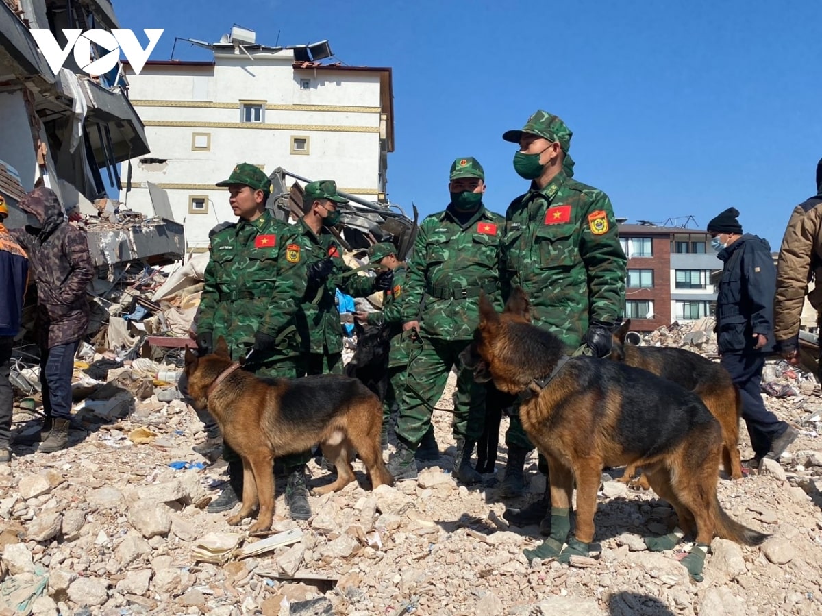 Luc luong cuu ho cua quan doi nhan dan Viet Nam min - Cứu hộ nạn nhân động đất ở Thổ Nhĩ Kỳ: Mệnh lệnh từ trái tim