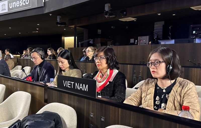 Phai doan Viet Nam tham min 800x513 - Việt Nam trúng cử Phó Chủ tịch ủy ban bảo vệ đa dạng văn hóa của UNESCO