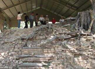 Thăm dò khảo cổ tại di tích Neáng Son tại An Giang Thăm dò khảo cổ tại di tích Neáng Son tại An Giang
