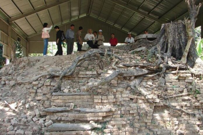 Thăm dò khảo cổ tại di tích Neáng Son tại An Giang