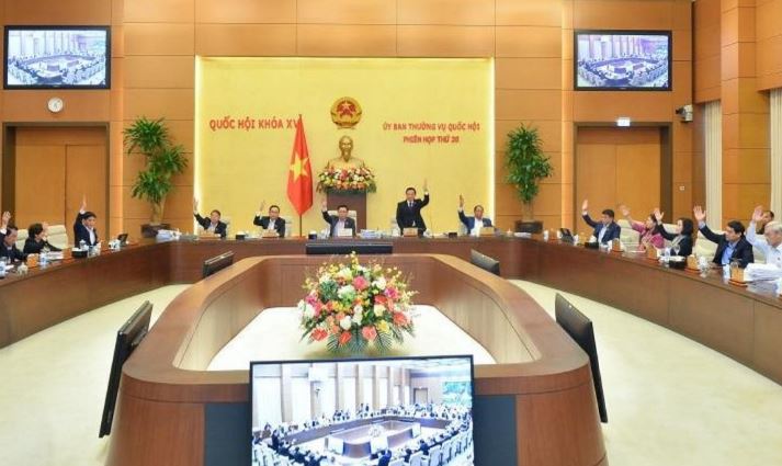 Ủy ban Thường vụ Quốc hội biểu quyết thông qua nghị quyết thành lập đơn vị hành chính gồm 10 tỉnh.