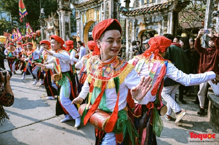 le hoi truyen thong min - Bảo tồn, phát huy các giá trị văn hóa của lễ hội truyền thống: Nguồn tài nguyên tinh thần vô giá
