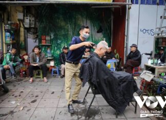 Những hình ảnh gắn bó với vỉa hè Hà Nội
