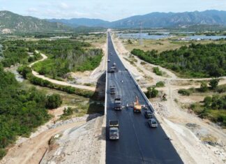 Bộ trưởng Nguyễn Văn Thắng thúc tiến độ khởi công 27 dự án giao thông trong năm 2023
