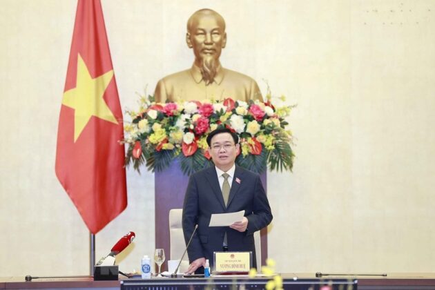 3 min 19 630x420 - Chủ tịch Quốc hội tiếp trưởng cơ quan đại diện Việt Nam ở nước ngoài