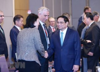 Thủ tướng dự Diễn đàn doanh nghiệp Việt Nam thường niên 2023