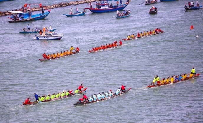 Giải nhằm tạo s&acirc;n chơi l&agrave;nh mạnh cho c&aacute;c ngư d&acirc;n, đồng thời bảo tồn, ph&aacute;t huy c&aacute;c gi&aacute; trị văn h&oacute;a truyền thống đặc sắc của người d&acirc;n v&ugrave;ng biển Quảng Nam-Đ&agrave; Nẵng. (Ảnh: Trần L&ecirc; L&acirc;m/TTXVN)