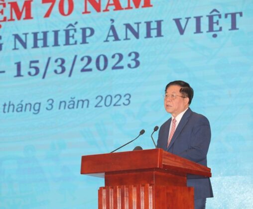 Đồng ch&iacute; Nguyễn Trọng Nghĩa, B&iacute; thư Trung ương Đảng, Trưởng Ban Tuy&ecirc;n gi&aacute;o Trung ương ph&aacute;t biểu trong lễ kỷ niệm.(Ảnh: Thanh T&ugrave;ng/TTXVN)