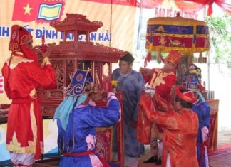 Lý Sơn (Quảng Ngãi): Lễ khao lề thế lính Hoàng Sa Lý Sơn (Quảng Ngãi): Lễ khao lề thế lính Hoàng Sa