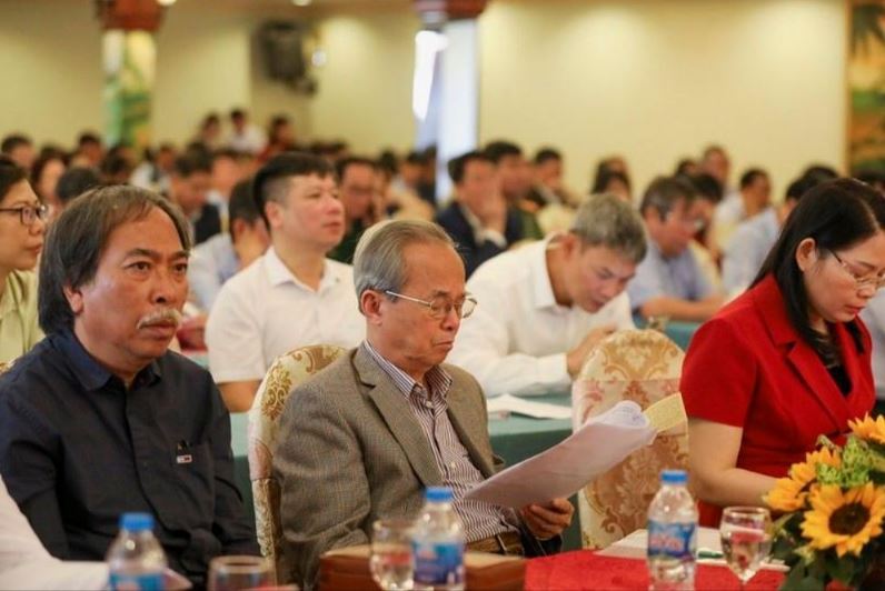 Lần đầu tiên đạt 6 bản sách/người/năm