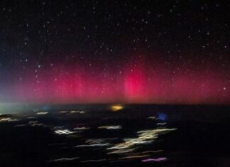 Cầu lửa tàng hình va chạm, bầu trời Mỹ đổi màu hồng, NASA cũng ‘bó tay’ Cầu lửa tàng hình va chạm, bầu trời Mỹ đổi màu hồng, NASA cũng 'bó tay'