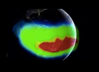 NASA điều tra ‘dấu hiệu Trái Đất sắp đảo ngược’ ở Đại Tây Dương NASA điều tra 'dấu hiệu Trái Đất sắp đảo ngược' ở Đại Tây Dương