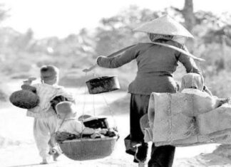 Đòn gánh tre của mẹ – Tùy bút Nguyễn Ngọc Phú Đòn gánh tre của mẹ - Tùy bút Nguyễn Ngọc Phú