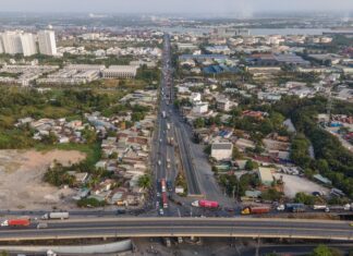 Phát triển kinh tế vùng Đông Nam Bộ: Gỡ nút thắt hạ tầng giao thông