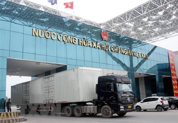 Cửa khẩu quốc tế Móng Cái - cửa ngõ thông quan nông, thủy sản Việt Nam