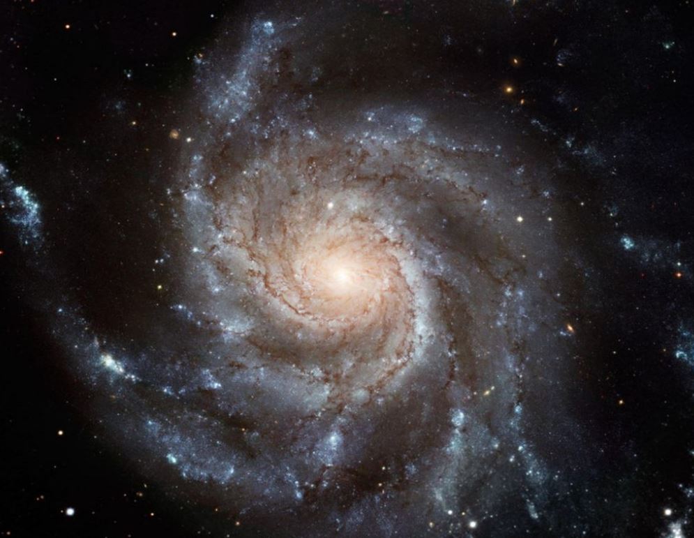 Hinh anh Thien ha Chong chong min - Kính Hubble chụp ảnh thiên hà vô định hình