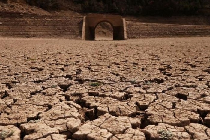 Ho chua nuoc Baells kho can min - Cảnh báo mới về khủng hoảng nước toàn cầu