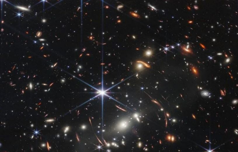 Khác biệt cơ bản giữa James Webb và Hubble